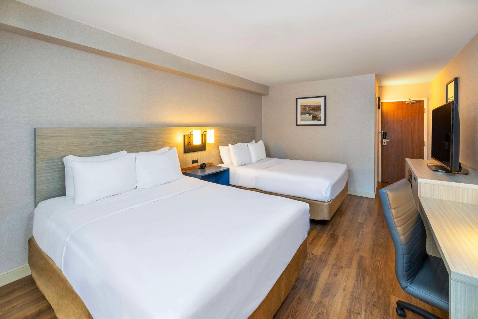 Comfort Inn East Moncton Exterior foto